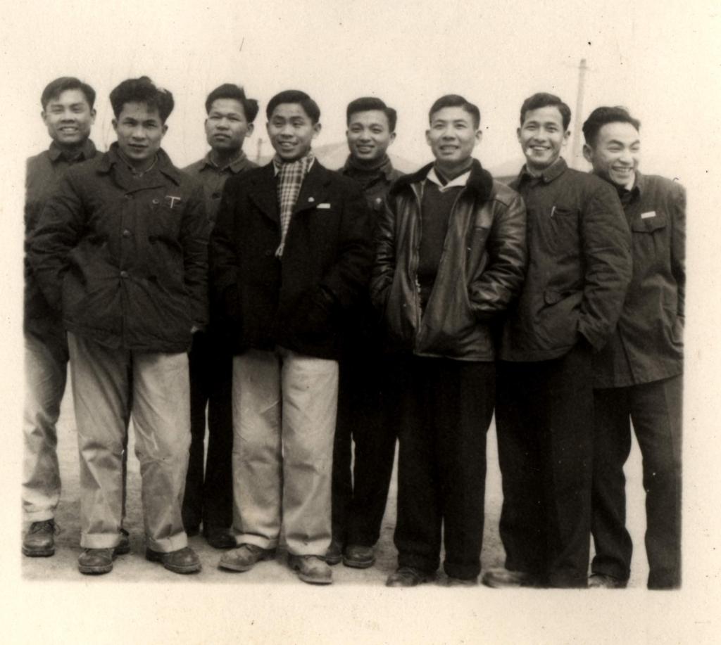 点击查看大图 20世纪50年代的交大越南留学生